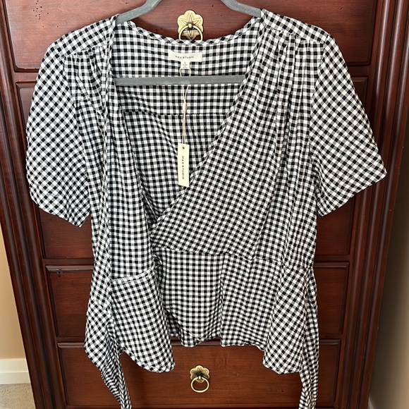 Max Studio Wrap Top - Picture 7 of 12